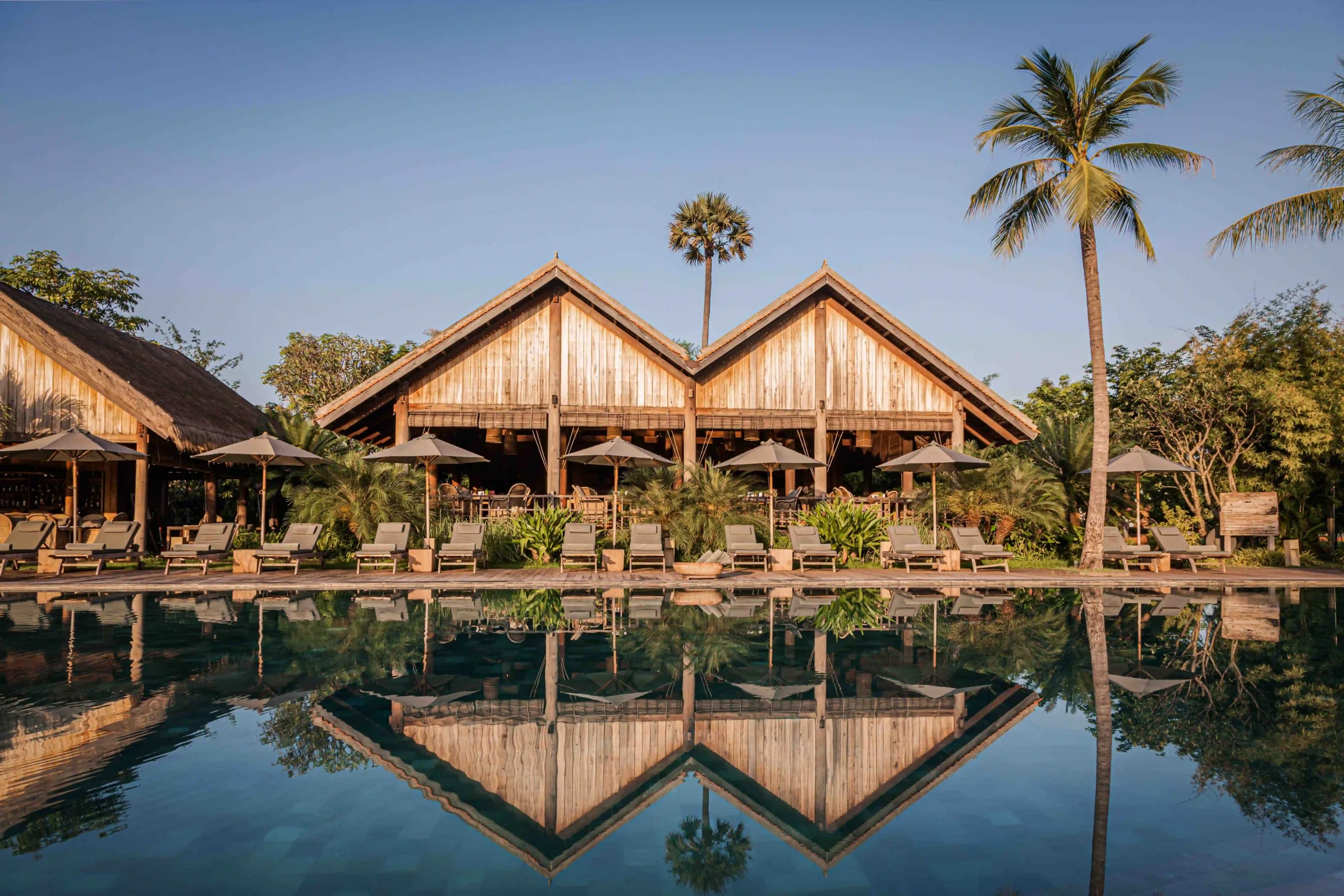 Zannier Phum Baitang — piscine infinity du resort
