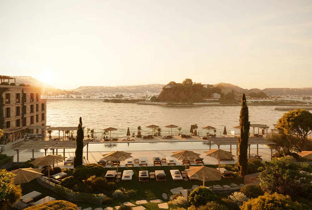 Outdoor pool at Soukana, Zannier Bendor