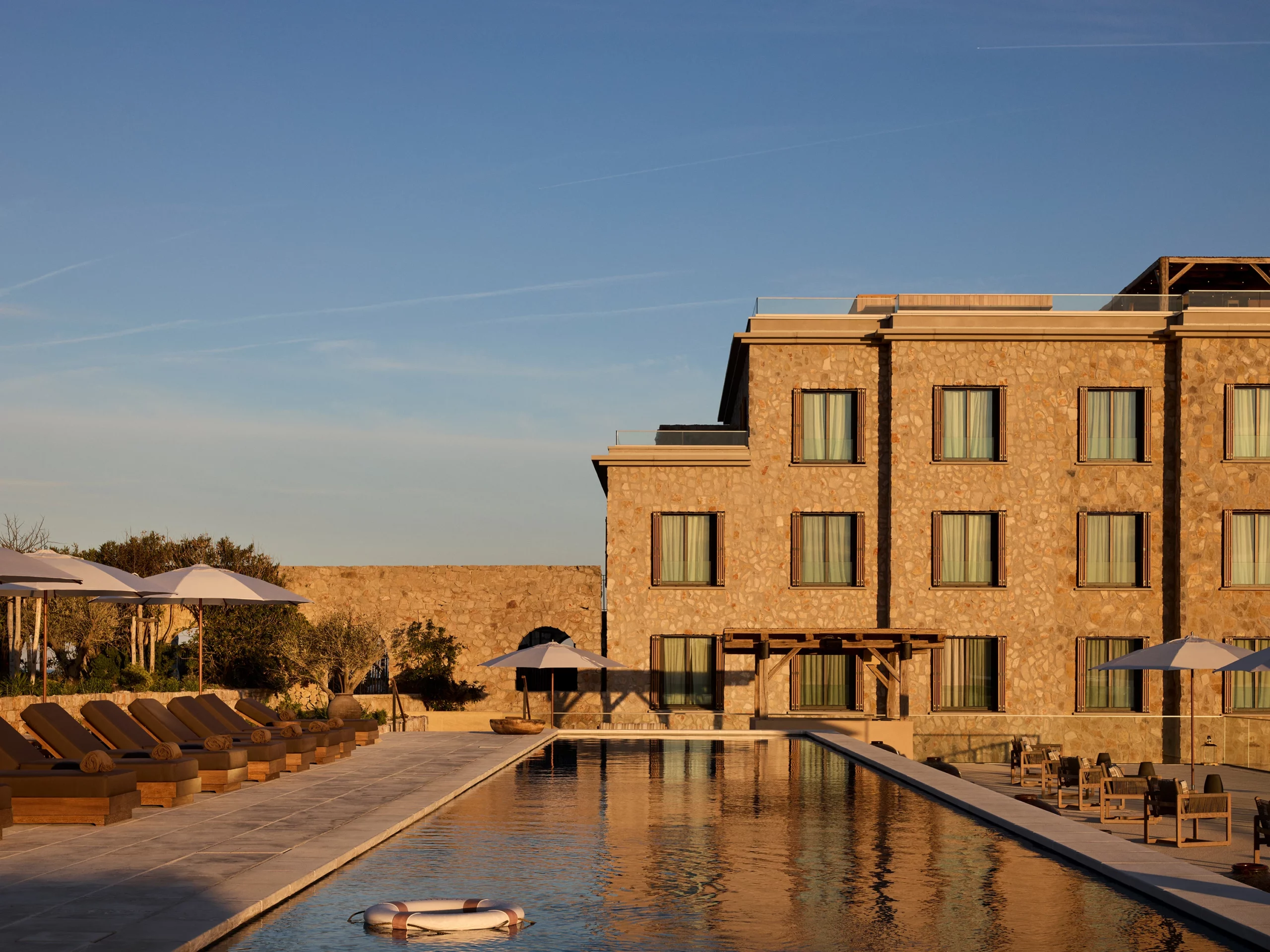 Zannier Île de Bendor - Soukana Pool - 02 - © DePasquale+Maffini for Zannier Hotels