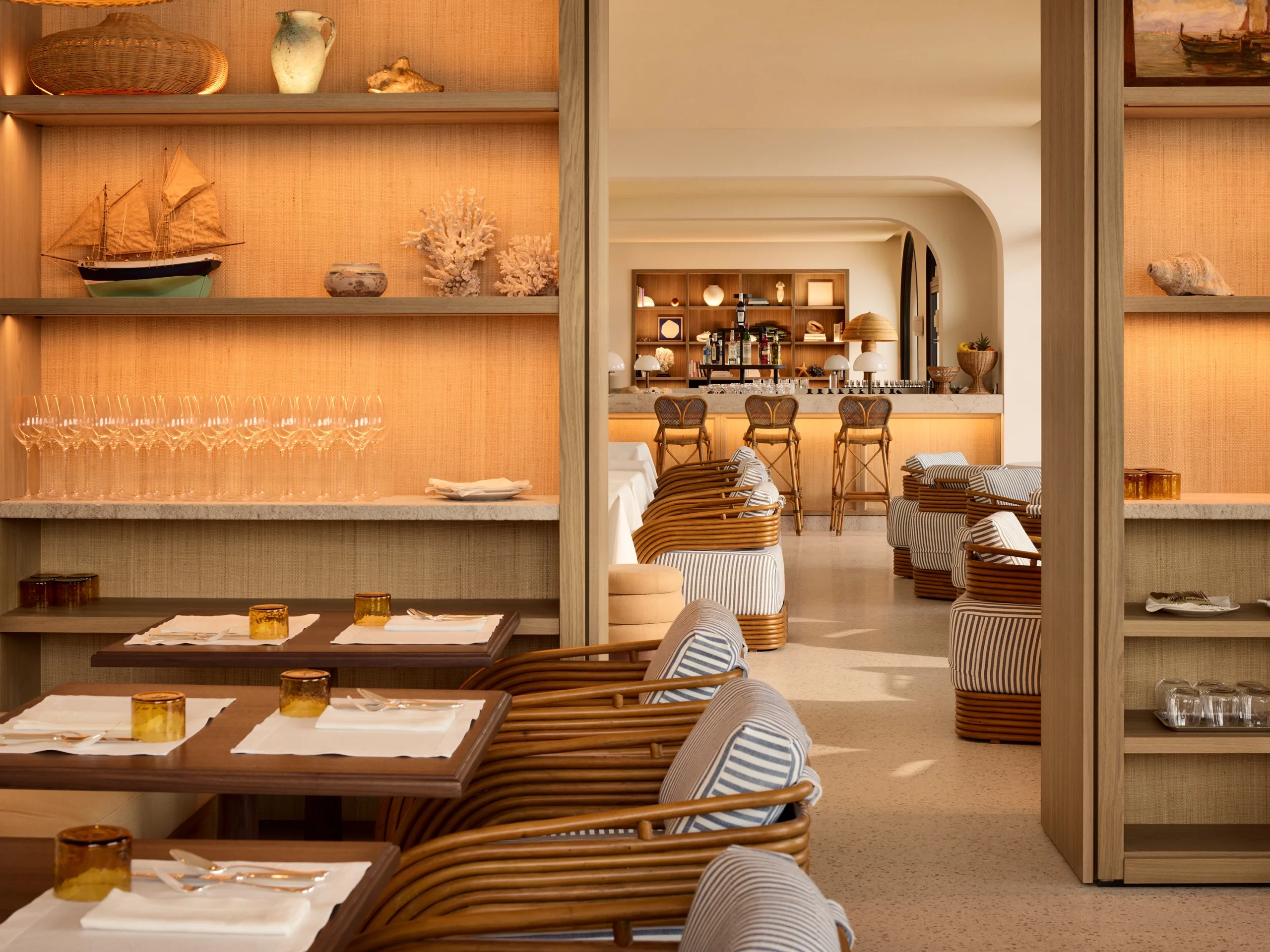 Zannier Île de Bendor - La Table Delos - 02 - © DePasquale+Maffini for Zannier Hotels