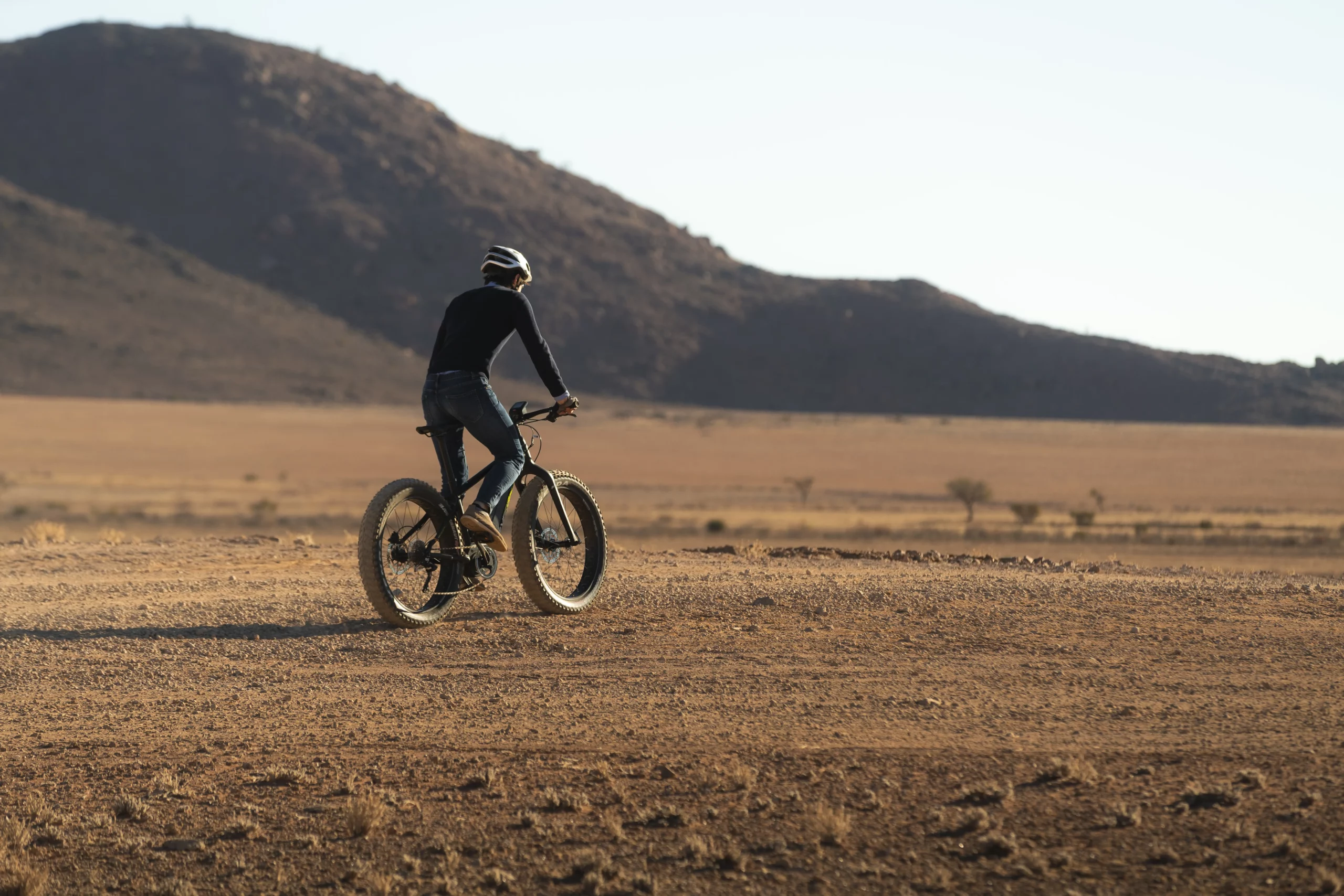 Zannier Sonop, Hardap, Namibia - Electric fat bike through the Namib Desert